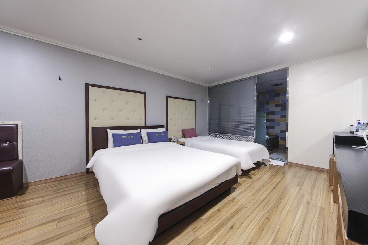 Central Hotel Changwon Exterior foto