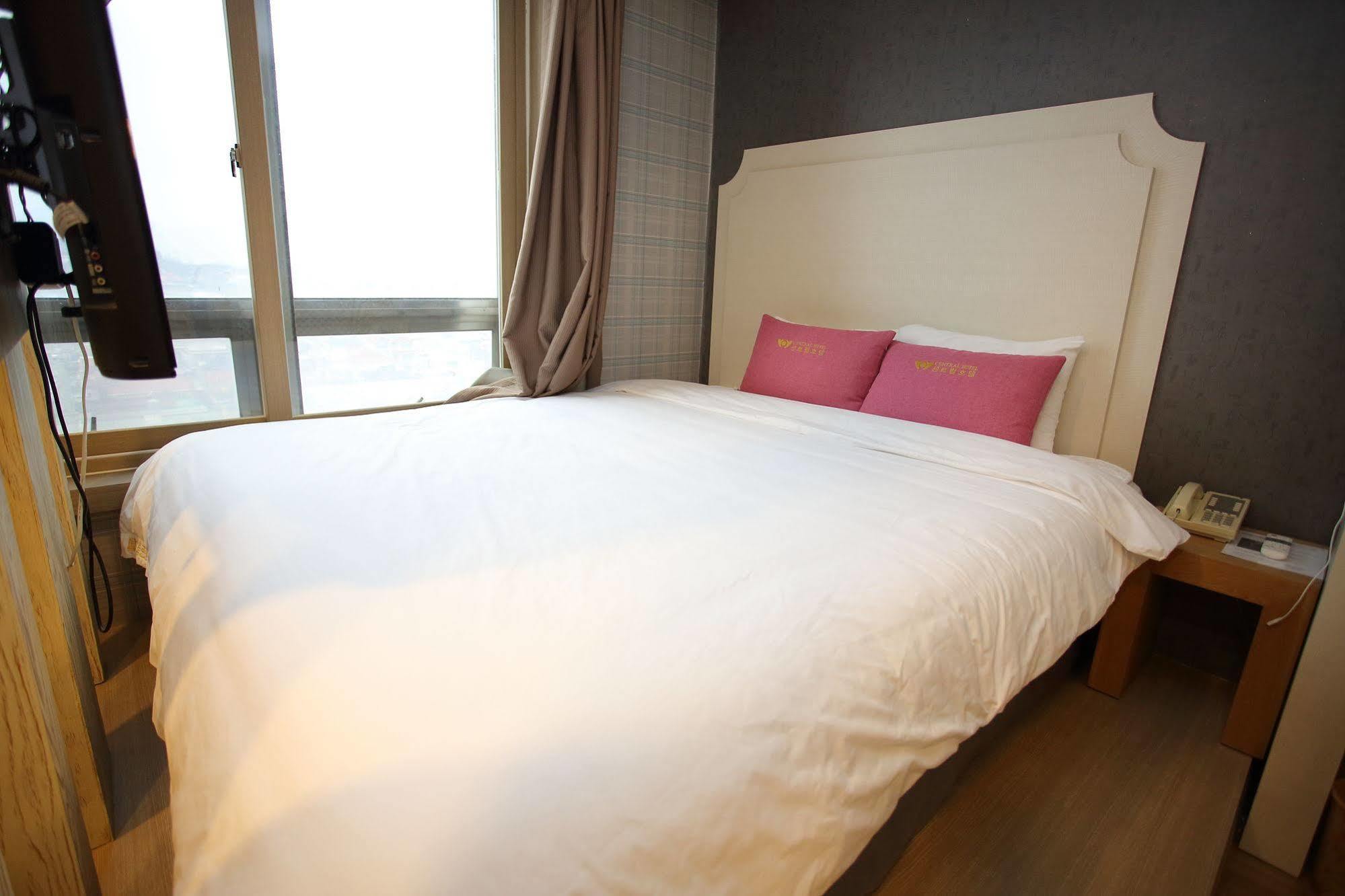 Central Hotel Changwon Exterior foto
